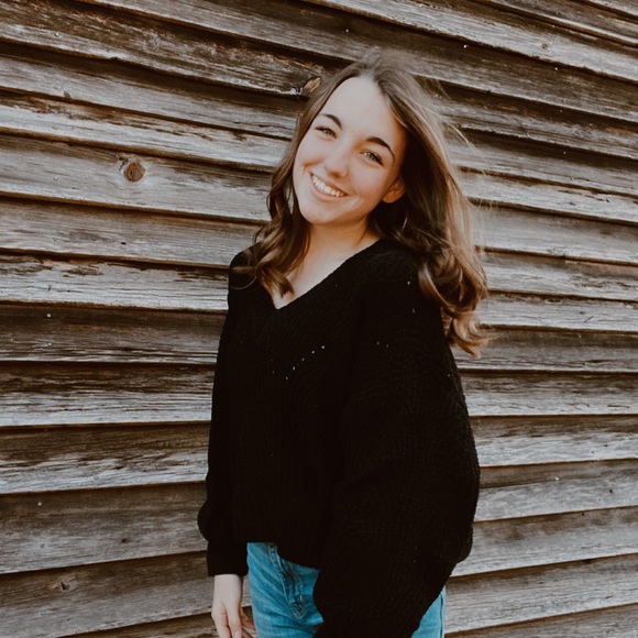 Meet your Posher, Madeline - Picture 1 of 3